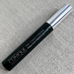❤️ Clinique High Impact Mascara in 01 Black